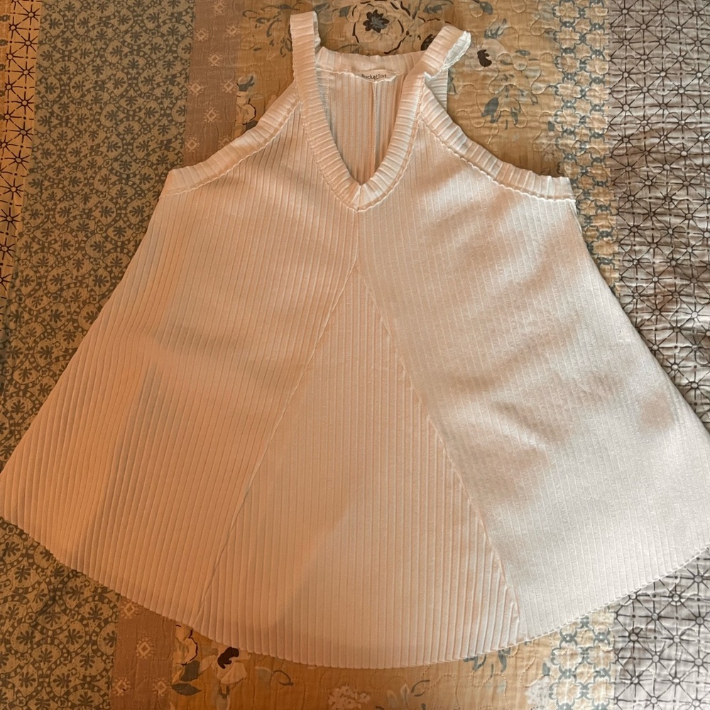 BucketList White Shirt Size Large